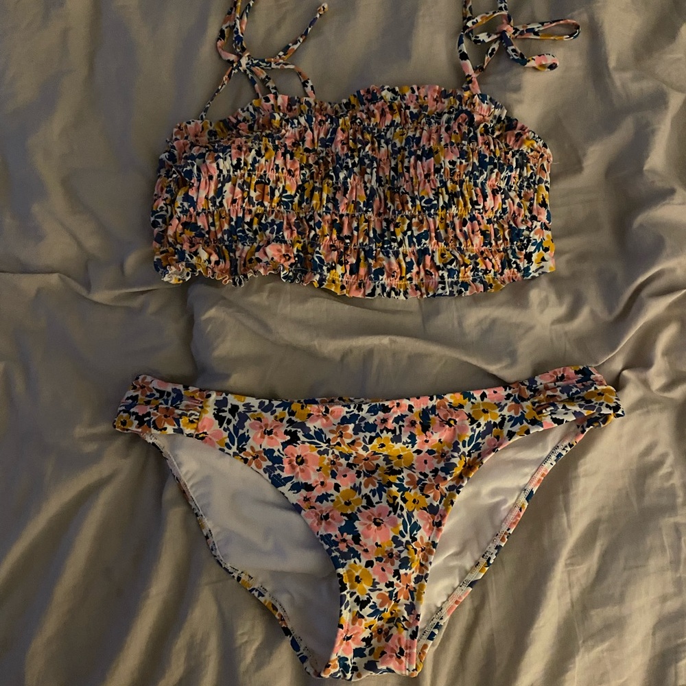 pink floral bikini!!!